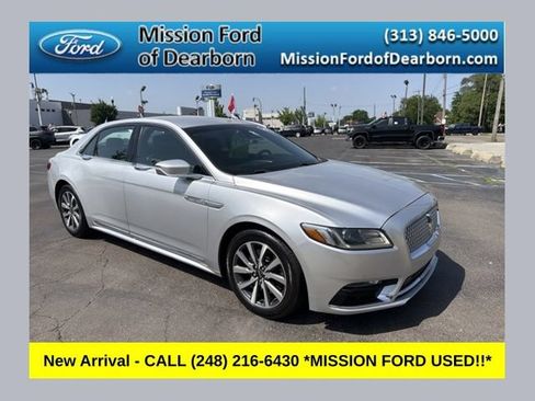 Used 2019 Lincoln Continental Premiere FWD image 1
