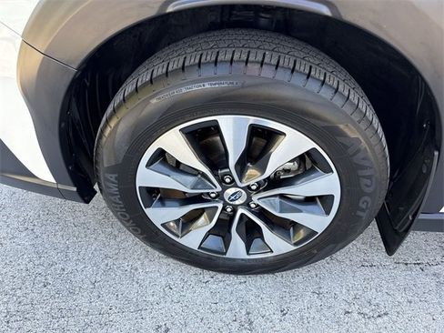 Certified 2024 Subaru Outback Limited XT image 10