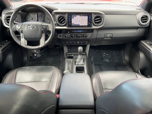 Used 2017 Toyota Tacoma TRD Sport w/ Premium & Technology Package AWD/4WD image 24
