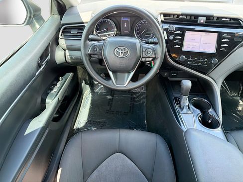 Used 2019 Toyota Camry LE FWD image 15