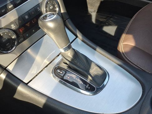 Used 2009 Mercedes-Benz CLK 350 Coupe image 21