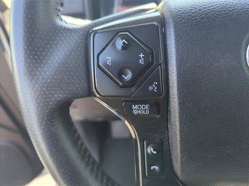 Certified 2022 Toyota 4Runner TRD Off-Road AWD/4WD image 14