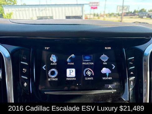 Used 2016 Cadillac Escalade ESV Luxury RWD image 29