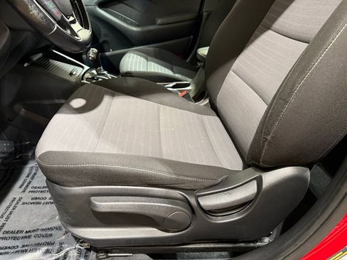 Used 2017 Kia Forte S image 13