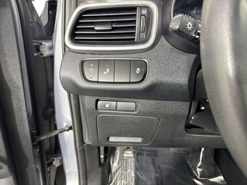 Used 2020 Kia Sorento LX AWD/4WD image 14