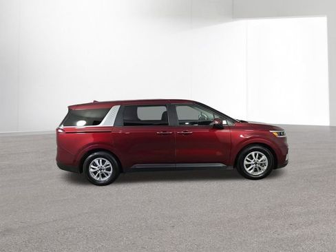 Used 2023 Kia Carnival LX FWD image 42