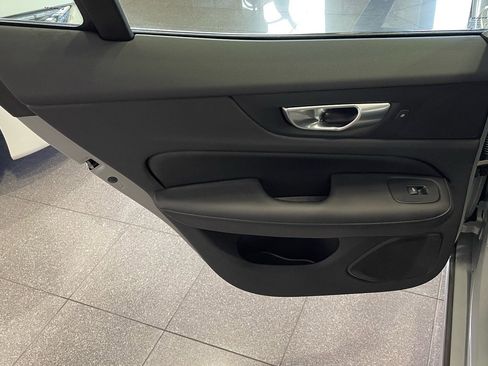 Used 2024 Volvo S60 B5 Plus w/ Climate Package AWD/4WD image 30
