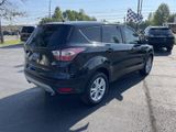Used 2017 Ford Escape SE image 4