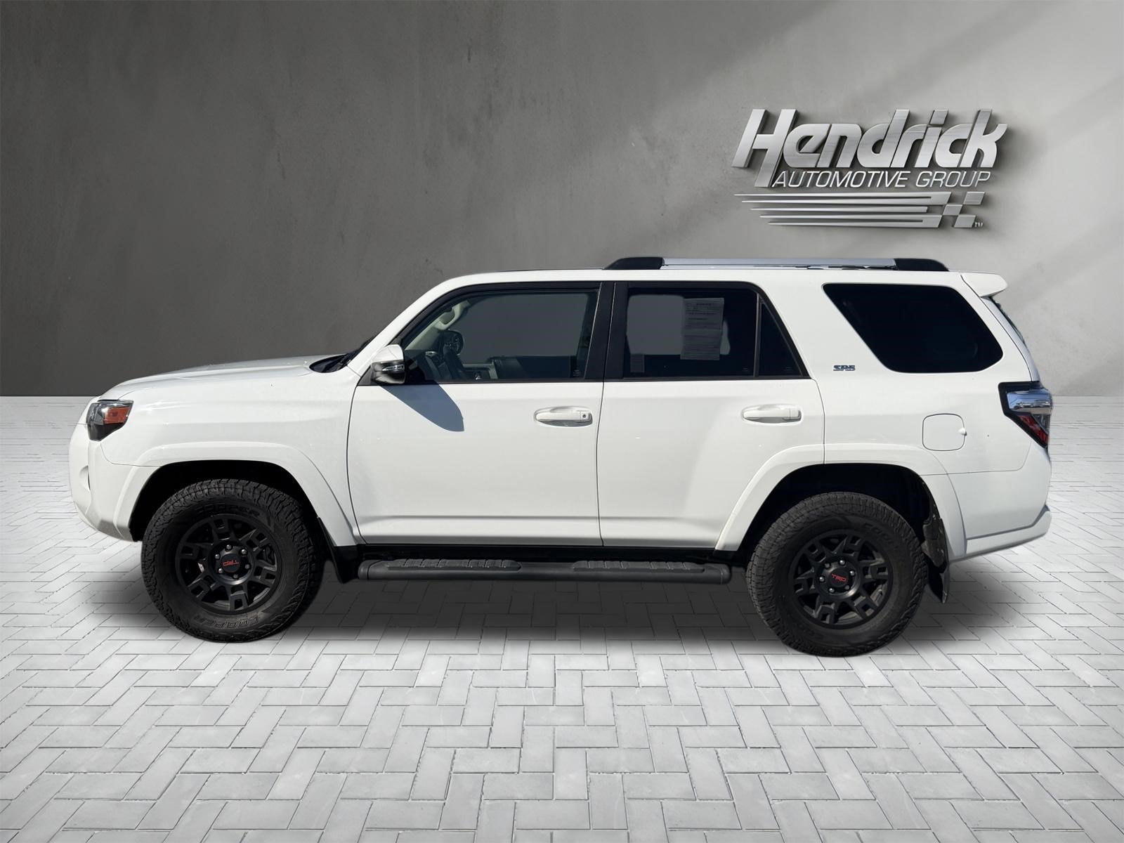 Used 2021 Toyota 4Runner SR5 Premium w/ Moonroof Package AWD/4WD image 6