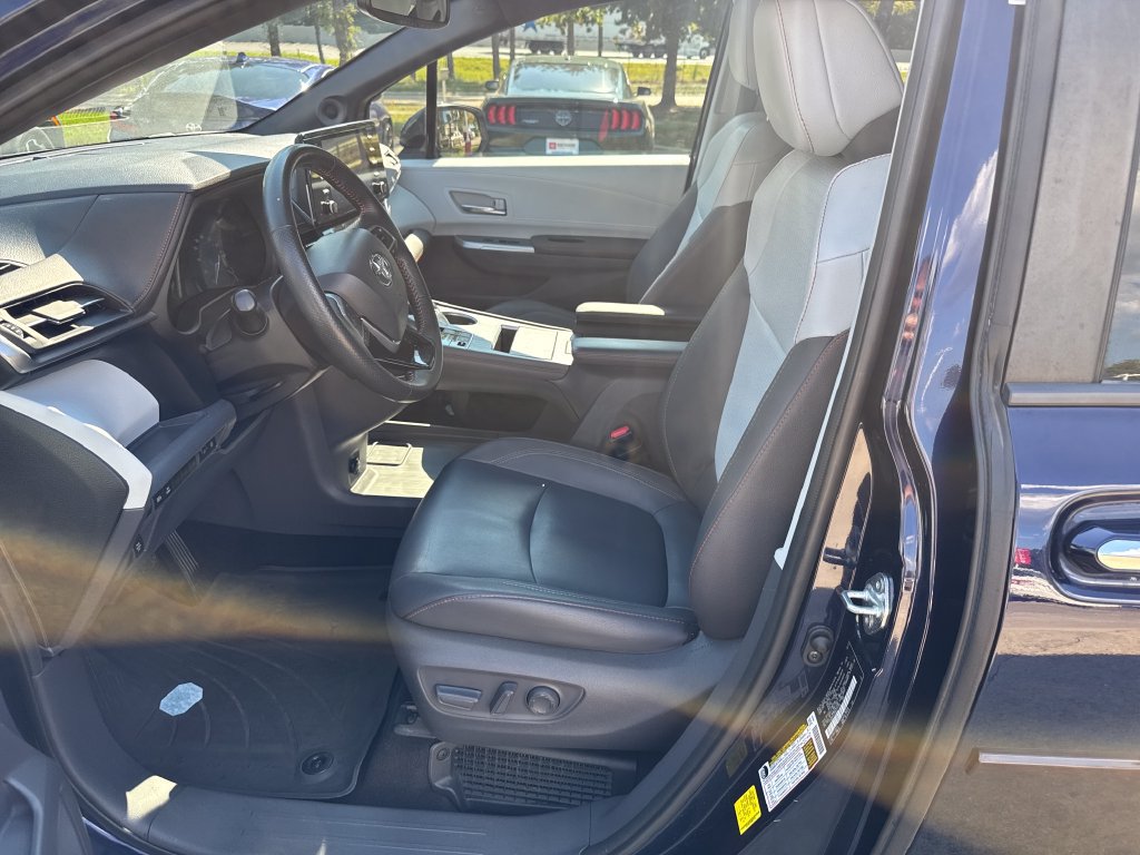 Certified 2021 Toyota Sienna XSE w/ XSE Plus Package AWD/4WD image 13