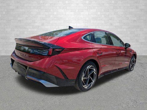 New 2026 Hyundai Sonata SEL FWD image 2