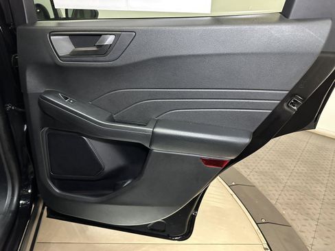 Used 2022 Ford Escape SE w/ Convenience Package image 34