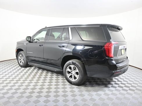 Used 2022 GMC Yukon SLE AWD/4WD image 4