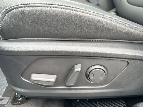 New 2026 Hyundai Tucson Limited image 15