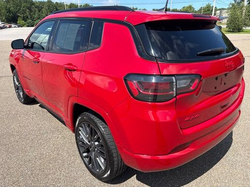 Used 2022 Jeep Compass Limited w/ (RED) Package AWD/4WD image 4
