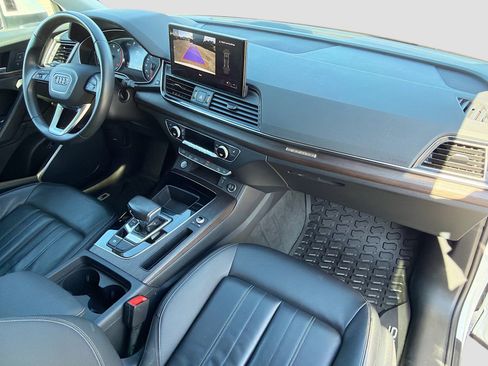 Certified 2023 Audi Q5 2.0T Premium w/ Convenience Package image 13