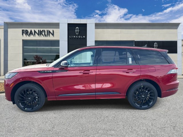 New 2027 Lincoln Aviator Reserve AWD/4WD image 4
