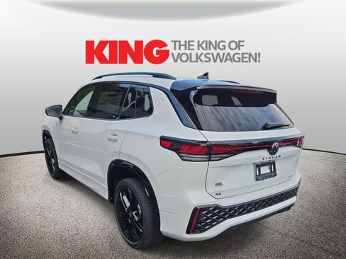 New 2025 Volkswagen Tiguan SE R-Line image 7