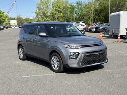 Used 2022 Kia Soul LX
