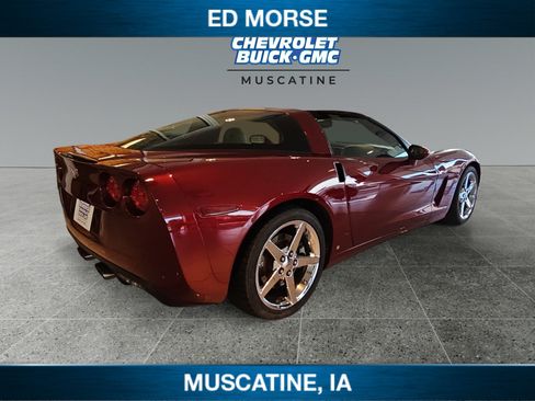 Used 2007 Chevrolet Corvette Coupe w/ Preferred Equipment Group RWD image 5