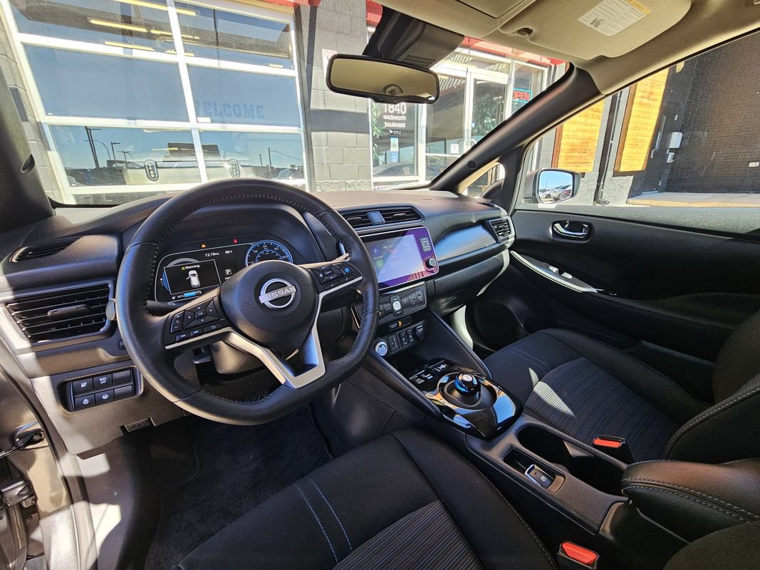 Used 2025 Nissan Leaf SV Plus FWD image 2