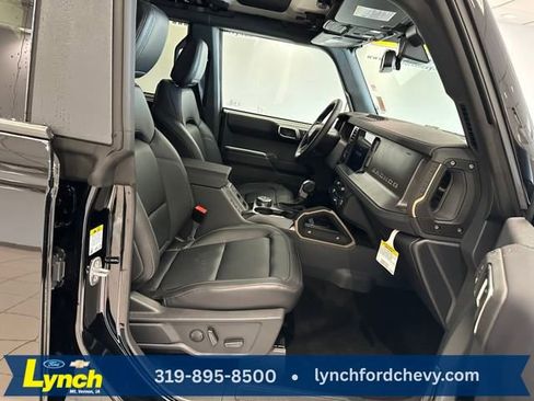 New 2025 Ford Bronco Badlands image 8