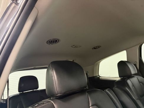 Used 2025 Kia Telluride S AWD/4WD image 15