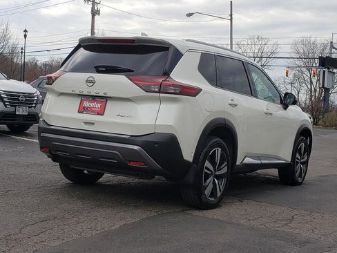Certified 2023 Nissan Rogue SL w/ SL Premium Package image 10