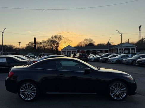 Used 2012 INFINITI G37 Convertible w/ Premium Pkg RWD image 11