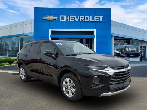 Certified 2022 Chevrolet Blazer LT image 2