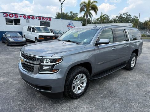 Used 2020 Chevrolet Suburban LT AWD/4WD image 4