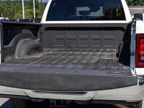 Used 2026 RAM 2500 Big Horn AWD/4WD image 32
