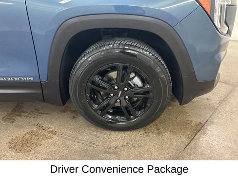 Used 2024 GMC Terrain SLE w/ Driver Convenience Package AWD/4WD image 16