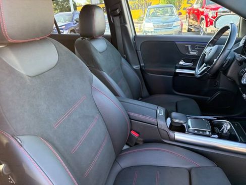 Used 2023 Mercedes-Benz GLA 250 4MATIC image 25