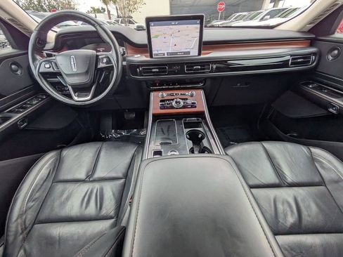 Used 2023 Lincoln Aviator Reserve image 12