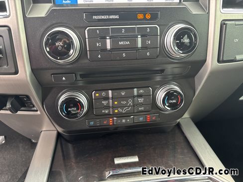 Used 2017 Ford F250 Platinum w/ Platinum Ultimate Package image 35