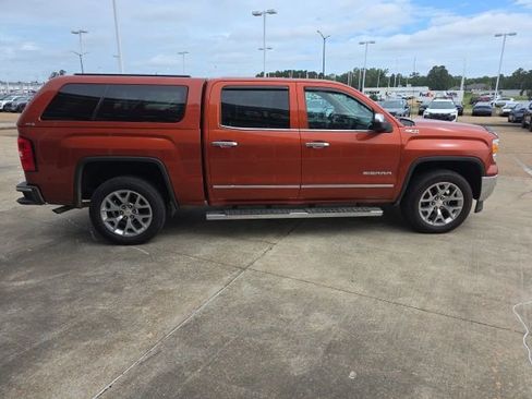 Used 2015 GMC Sierra 1500 SLT w/ SLT Crew Cab Value Package AWD/4WD image 6