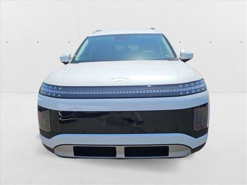 New 2026 Hyundai Ioniq 9 S image 3