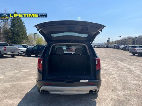 Used 2023 GMC Acadia SLT AWD/4WD image 14