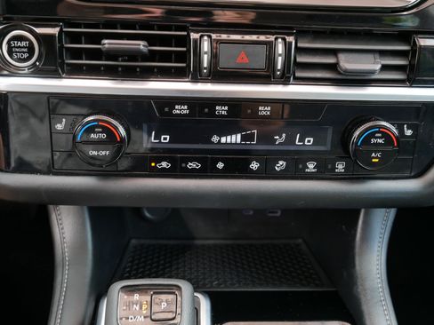 Certified 2024 Nissan Pathfinder SV AWD/4WD image 23