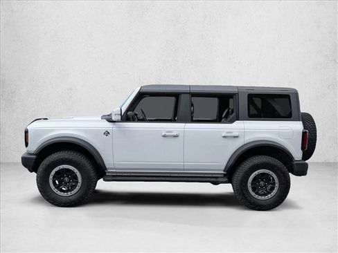 Used 2024 Ford Bronco Outer Banks AWD/4WD image 9