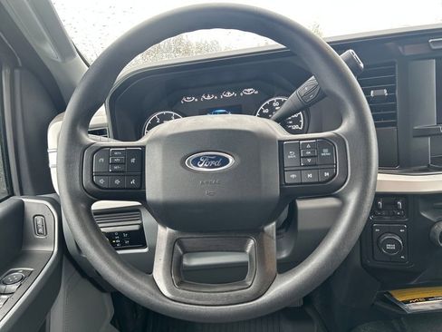 Used 2024 Ford F450 XLT image 19
