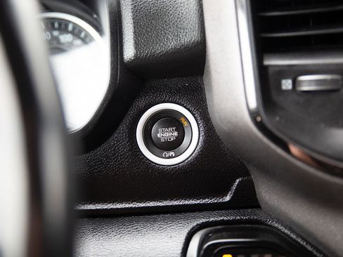 Used 2022 RAM 1500 Big Horn w/ Built-to-serve Edition image 18