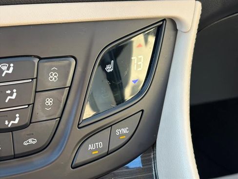 Used 2020 Buick Envision Essence FWD image 13