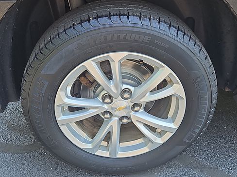 Used 2017 Chevrolet Equinox LS AWD/4WD image 22