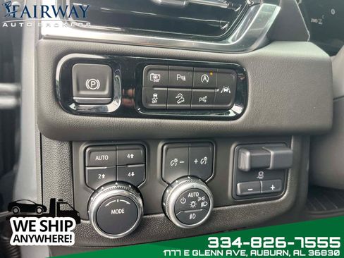 Used 2025 GMC Yukon XL Denali w/ Denali Reserve Package AWD/4WD image 19