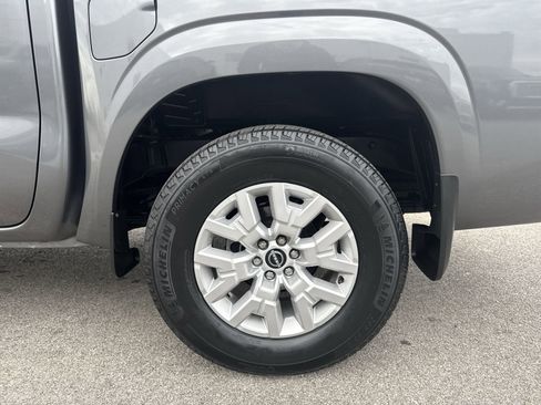 Used 2022 Nissan Frontier SV image 34