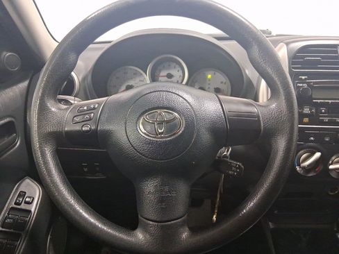 Used 2005 Toyota RAV4 2WD image 21