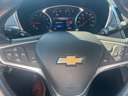 Used 2022 Chevrolet Equinox LT image 9