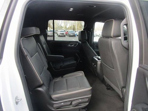 Certified 2023 Chevrolet Suburban Premier image 25